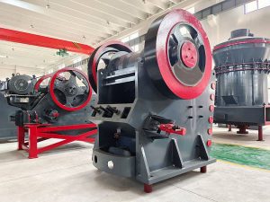 液壓顎式破碎機(jī)有什么特點(diǎn)?與一般顎式破碎機(jī)有什么...