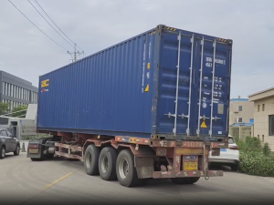 PF1210反擊破、3YA2160振動篩運往上海港發(fā)往南非