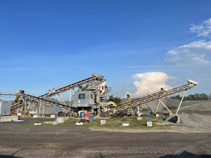 處理時產(chǎn)80噸的鵝卵石制砂機價格是多少？