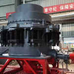 顎破機(jī)和反擊破的區(qū)別 8 新型圓錐破碎機(jī)-粉碎工業(yè)的佼佼者
